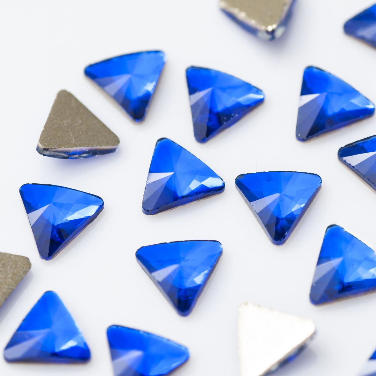 100pcs Triangles 5mm Different - Craft And Art Difference ulasan dan harga