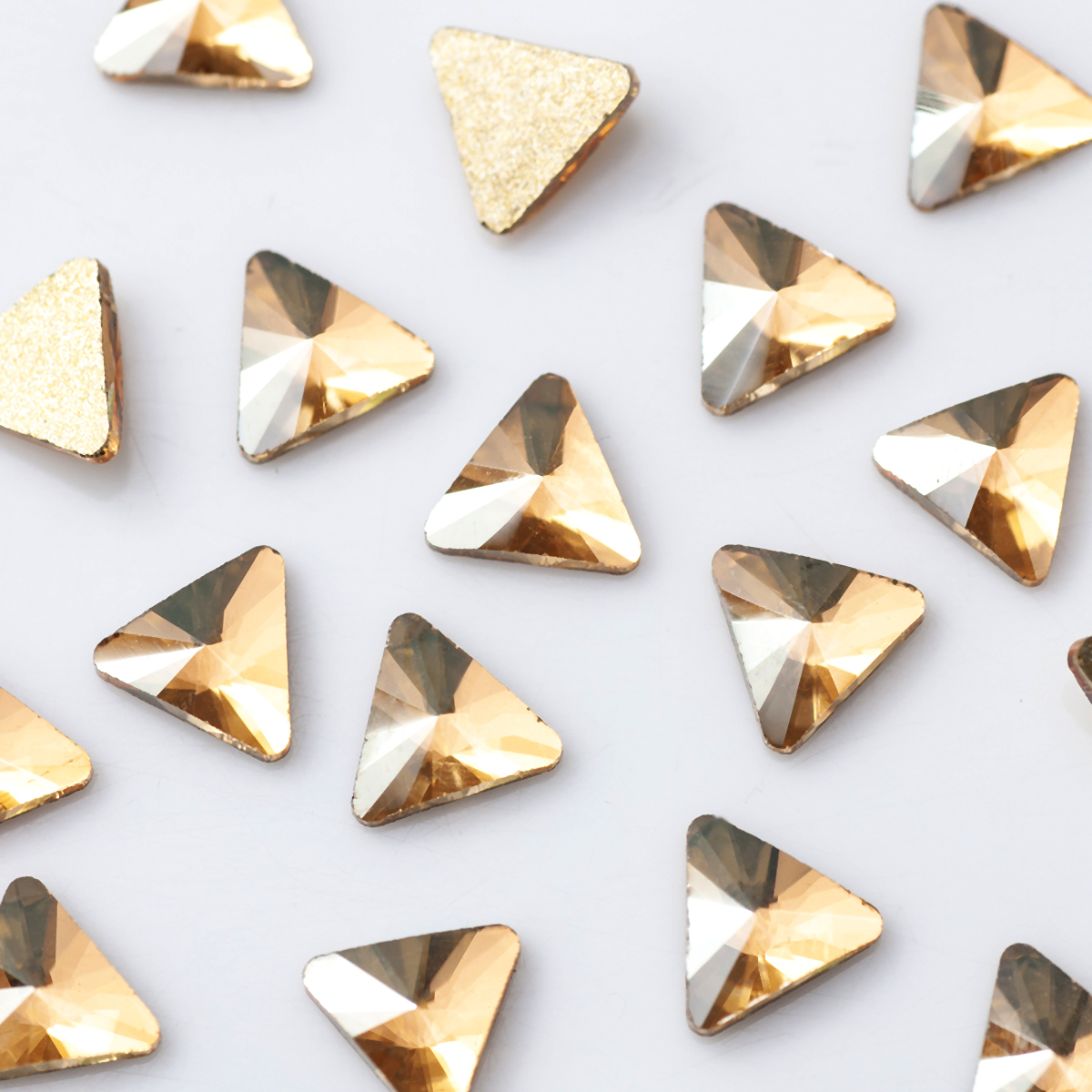 100pcs Triangles 5mm Different - Craft And Art Difference ulasan dan harga